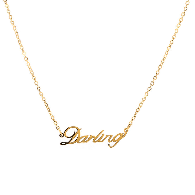 This exquisite clavicle chain pendant is designed for the modern internet celebrity, perfect for Valentine's Day. The pendant features: