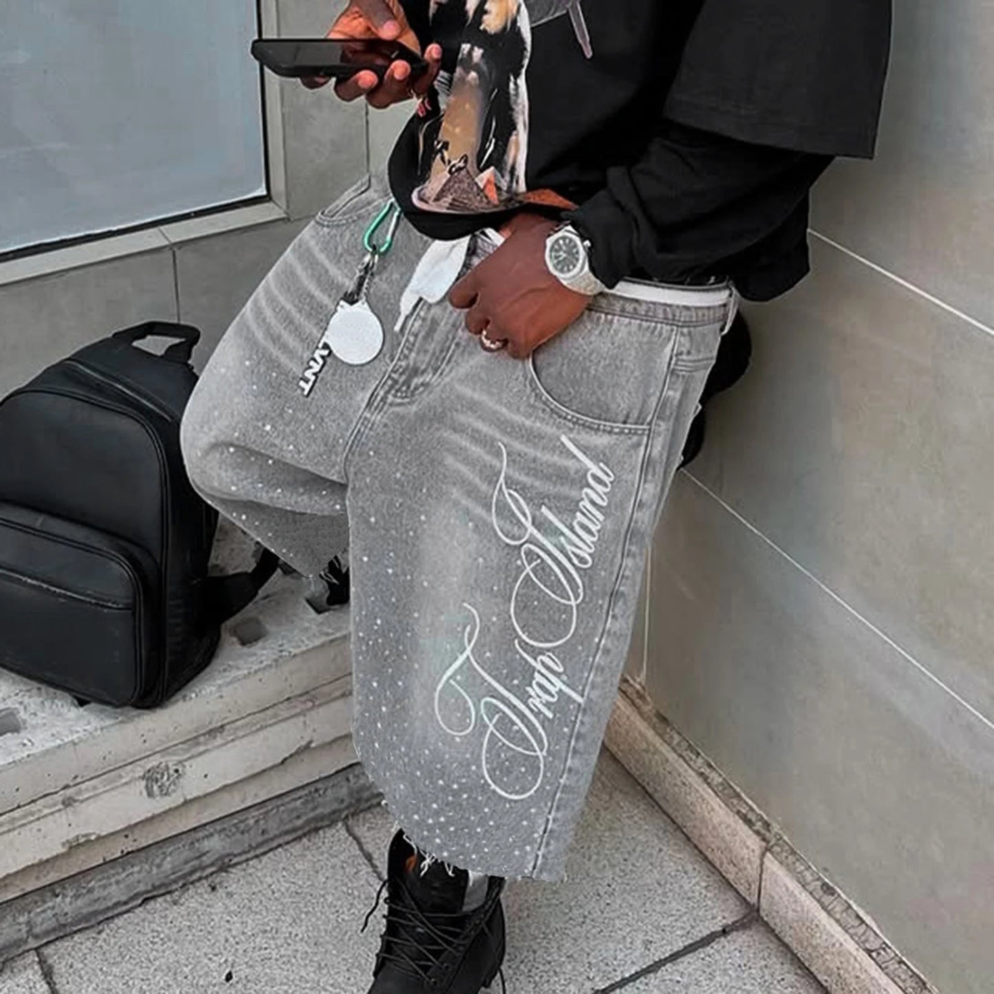 Fashion Men Summer Casual Denim Shorts Knee Length Trendy Letter Embroidered Shiny Rhinestone Decor Jeans Shorts with Pockets