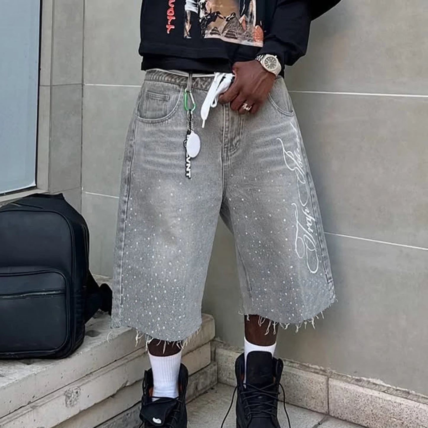 Fashion Men Summer Casual Denim Shorts Knee Length Trendy Letter Embroidered Shiny Rhinestone Decor Jeans Shorts with Pockets